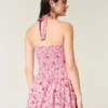 Minivestido con cintura baja y cuello halter
