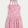 Minivestido con cintura baja y cuello halter