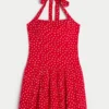 Minivestido con cintura baja y cuello halter