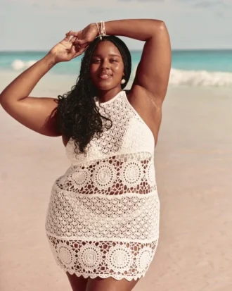 Minivestido cruzado estilo croché