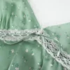 Minivestido lencero con detalles de encaje