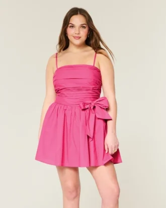 Minivestido sin tirantes con lazo