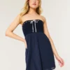 Minivestido sin tirantes estilo crochet