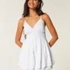 Mono babydoll con espalda abierta
