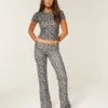 Pantalones acampanados con cintura cruzada de punto Always Cozy
