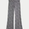Pantalones acampanados con cintura cruzada de punto Always Cozy