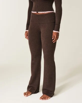 Pantalones bootcut con vuelta de punto de Gilly Hicks