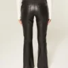 Pantalones bootcut de cintura baja en piel sintética