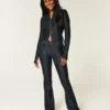 Pantalones bootcut envolventes Active Recharge de Gilly Hicks