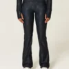 Pantalones bootcut envolventes Active Recharge de Gilly Hicks