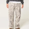 Pantalones cargo superholgados con estampado de camuflaje