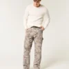 Pantalones carpinteros holgados de camuflaje
