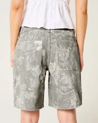 Pantalones cortos holgados de camuflaje de talle bajo