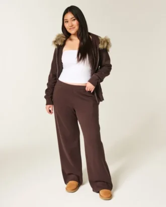 Pantalones de chándal anchos con bolsillo en forma de corazón