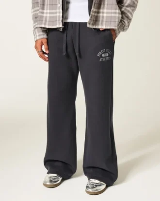 Pantalones de chándal bootcut con gráfico Forest Hills Athletics
