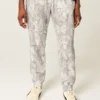 Pantalones de chándal de felpa con estampado de camuflaje