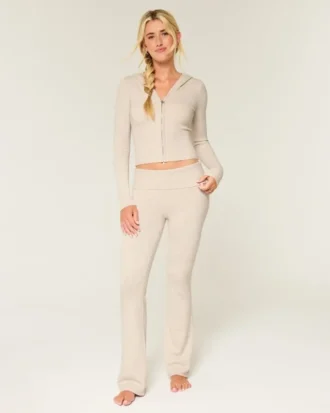 Pantalones tipo bootcut con cintura cruzada y tejido de punto de Gilly Hicks