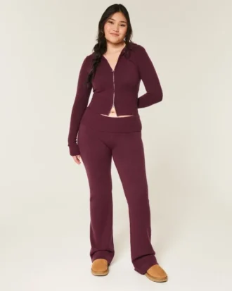 Pantalones tipo bootcut con cintura cruzada y tejido de punto de Gilly Hicks