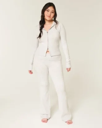 Pantalones tipo bootcut con cintura cruzada y tejido de punto de Gilly Hicks
