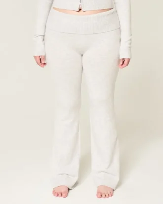 Pantalones tipo bootcut con cintura cruzada y tejido de punto de Gilly Hicks