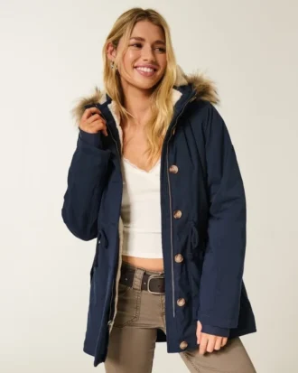 Parka con forro de piel sintética