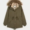 Parka con forro de piel sintética