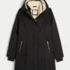 Parka con forro de piel sintética