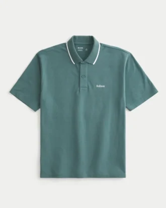 Polo con logotipo relajado