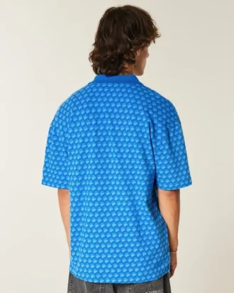 Polo cuadrado con estampado de la UCLA