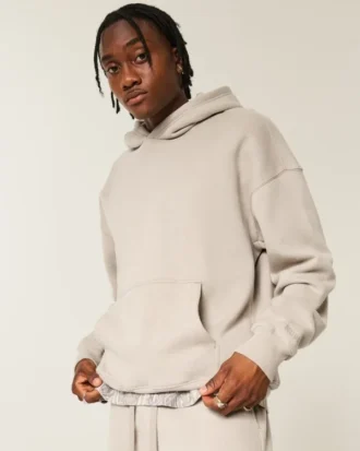 Sudadera con capucha cuadrada