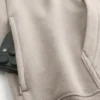 Sudadera con capucha cuadrada