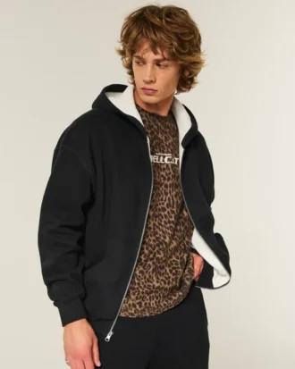 Sudadera con capucha, forro térmico y cremallera