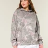 Sudadera con capucha oversize de camuflaje
