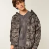 Sudadera con capucha y cremallera, con forro térmico y estampado de camuflaje