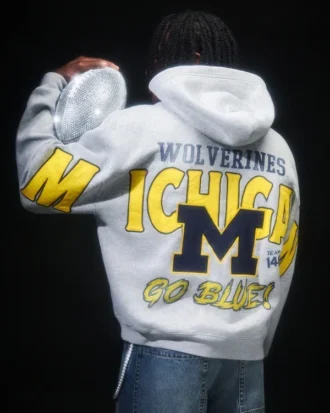 Sudadera con capucha y cremallera de corte cuadrado con gráfico de los Wolverines de la Universidad de Michigan
