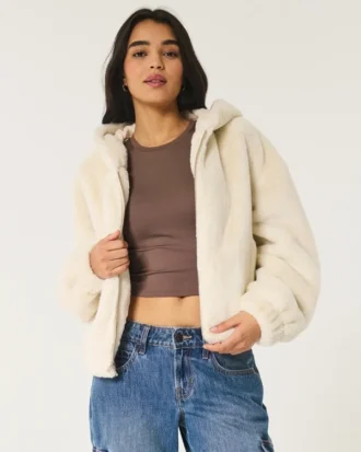 Sudadera con capucha y cremallera de pelo sintético