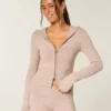 Sudadera con capucha y cremallera Gilly Hicks