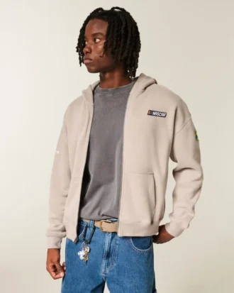 Sudadera con capucha y cremallera NASCAR con estampado
