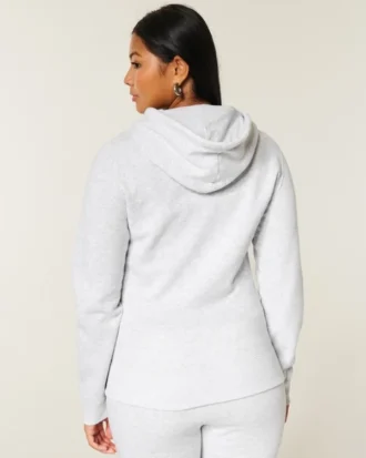 Sudadera con capucha y cremallera para personas mayores