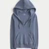 Sudadera con capucha y cuello en V