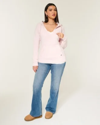 Sudadera con capucha y cuello en V