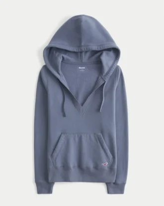 Sudadera con capucha y cuello en V