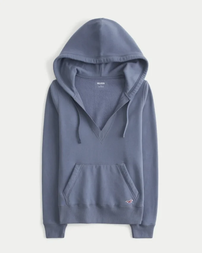 Sudadera con capucha y cuello en V