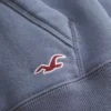 Sudadera con capucha y cuello en V
