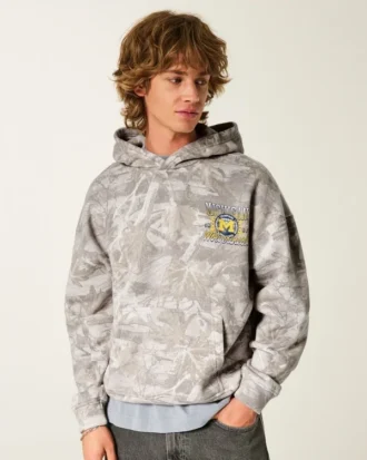 Sudadera con capucha y estampado de camuflaje de la Universidad de Michigan Wolverines