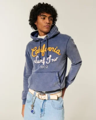Sudadera con capucha y logotipo