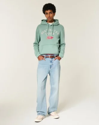 Sudadera con capucha y logotipo
