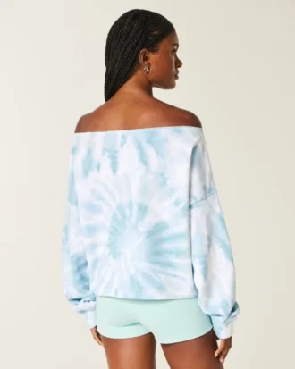 Sudadera doble con hombros descubiertos y estampado tie-dye fácil de hacer