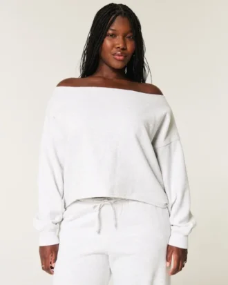 Sudadera fácil con hombros descubiertos