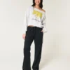 Sudadera gráfica Iowa Hawkeyes con hombros descubiertos